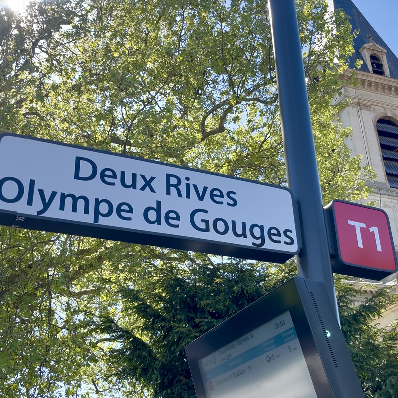 En balade avec le Réseau Stan - Prenez les transports en commun pour vous rendre à la foire attractive de Nancy